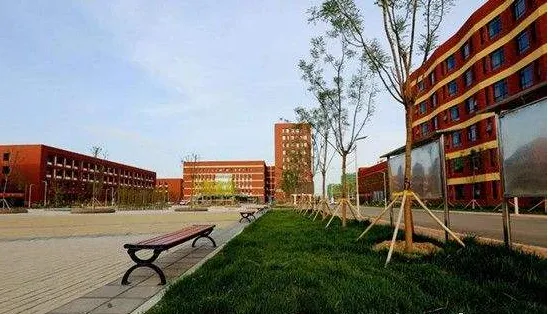 石家庄财经商贸学校2