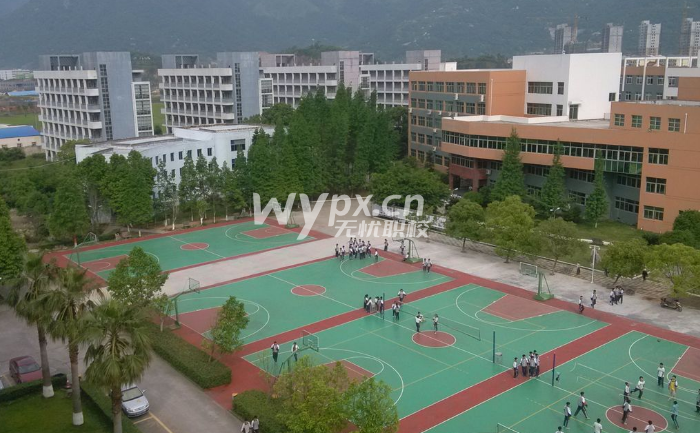 读普通高中还是职业学校